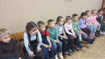 Экскурсия в библиоцентр в честь дня матери! Экскурсия в библиоцентр в честь дня матери!.